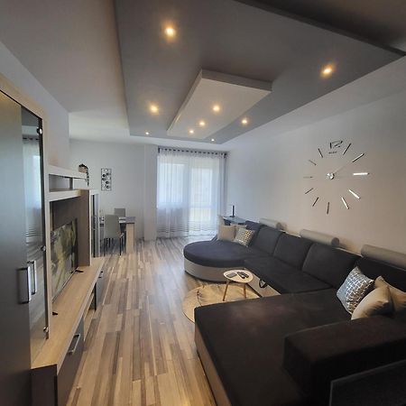 Montana Apartman Miskolc Exterior photo